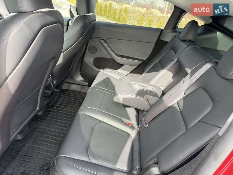 Внедорожник / Кроссовер Tesla Model Y 2023 в Львове