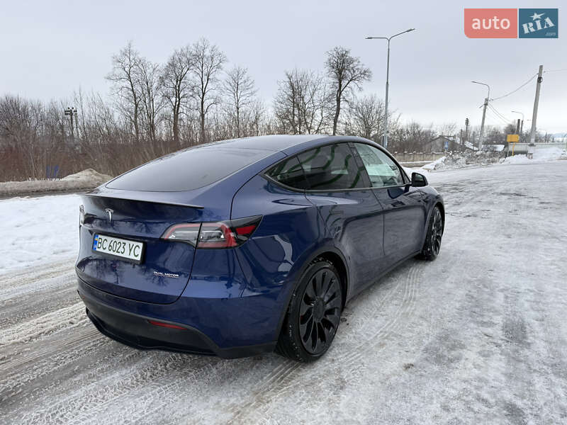 Позашляховик / Кросовер Tesla Model Y 2022 в Львові