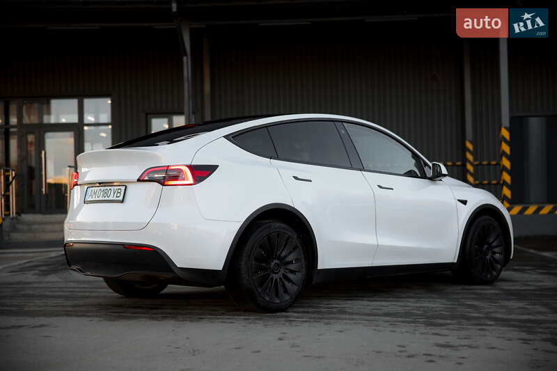 Позашляховик / Кросовер Tesla Model Y 2023 в Житомирі фото 5 Позашляховик / Кросовер Tesla Model Y 2023 в Житомирі