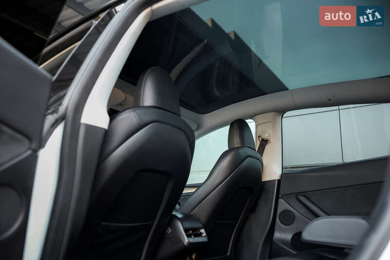 Позашляховик / Кросовер Tesla Model Y 2023 в Житомирі фото 34 Позашляховик / Кросовер Tesla Model Y 2023 в Житомирі