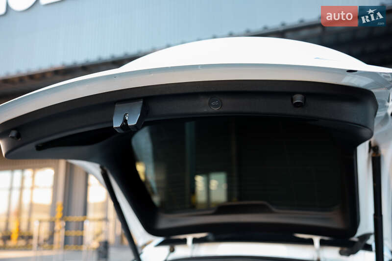 Позашляховик / Кросовер Tesla Model Y 2023 в Житомирі фото 53 Позашляховик / Кросовер Tesla Model Y 2023 в Житомирі