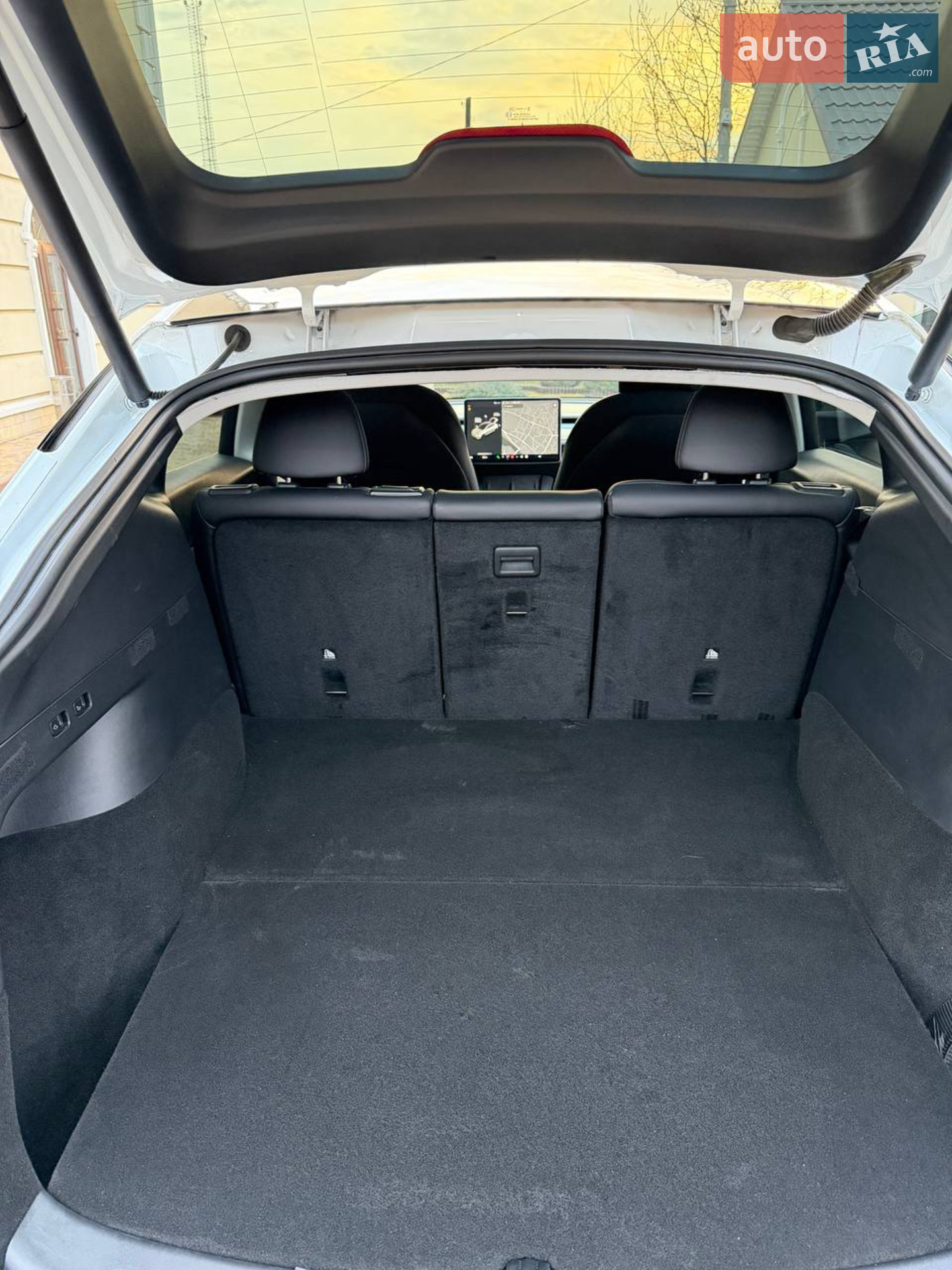 2021 Tesla Model Y - мініатюра 11