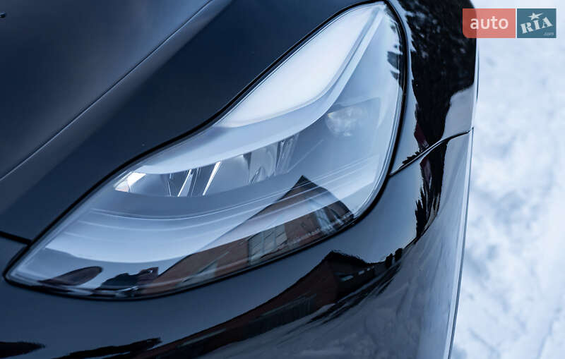 Позашляховик / Кросовер Tesla Model Y 2023 в Києві