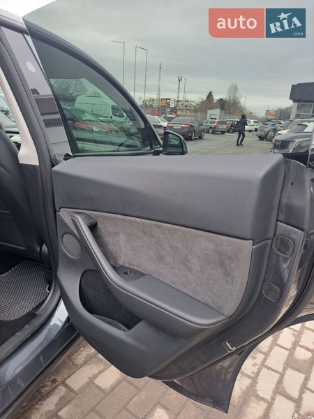 Позашляховик / Кросовер Tesla Model Y 2023 в Полтаві фото 19 Позашляховик / Кросовер Tesla Model Y 2023 в Полтаві