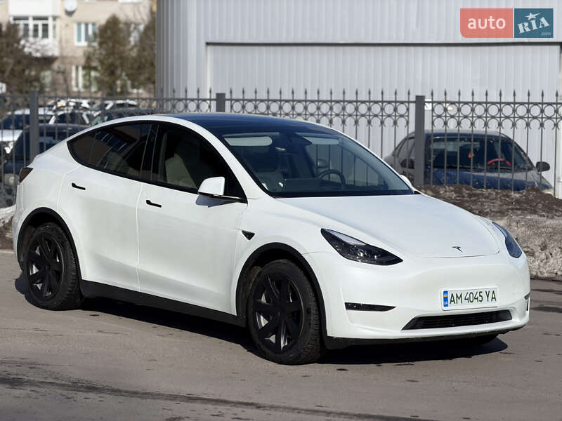 Внедорожник / Кроссовер Tesla Model Y 2023 в Коростене