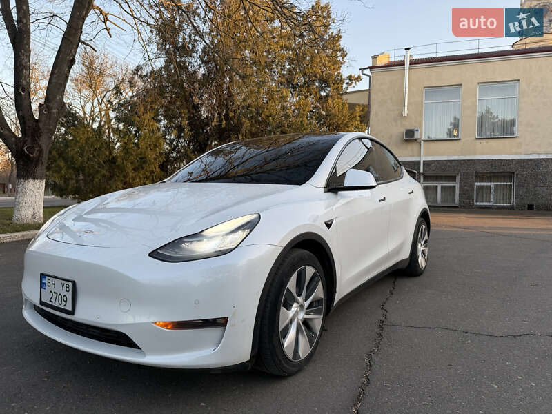 Позашляховик / Кросовер Tesla Model Y 2021 в Одесі фото 3 Позашляховик / Кросовер Tesla Model Y 2021 в Одесі