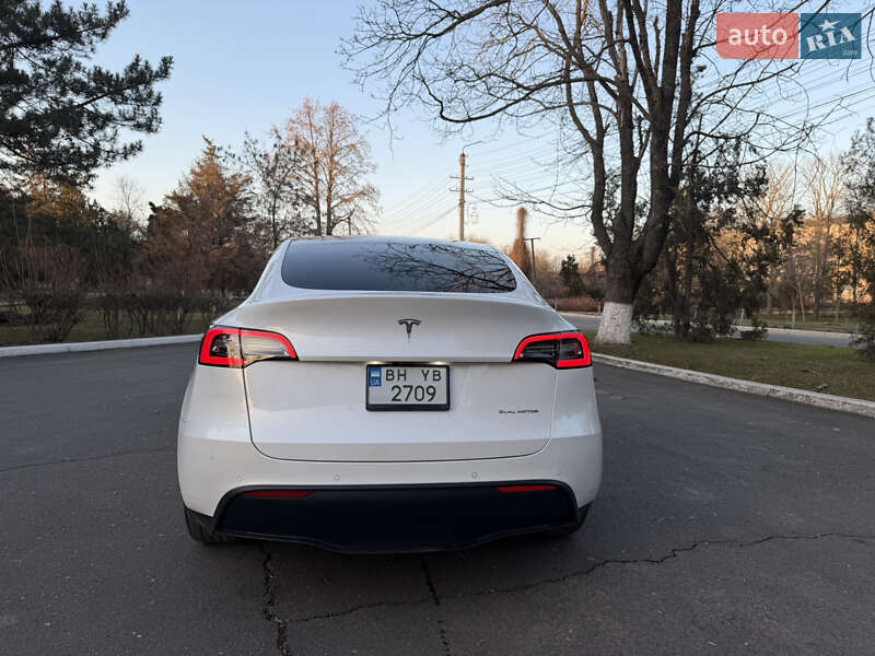 Позашляховик / Кросовер Tesla Model Y 2021 в Одесі фото 5 Позашляховик / Кросовер Tesla Model Y 2021 в Одесі