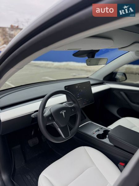Позашляховик / Кросовер Tesla Model Y 2024 в Калуші