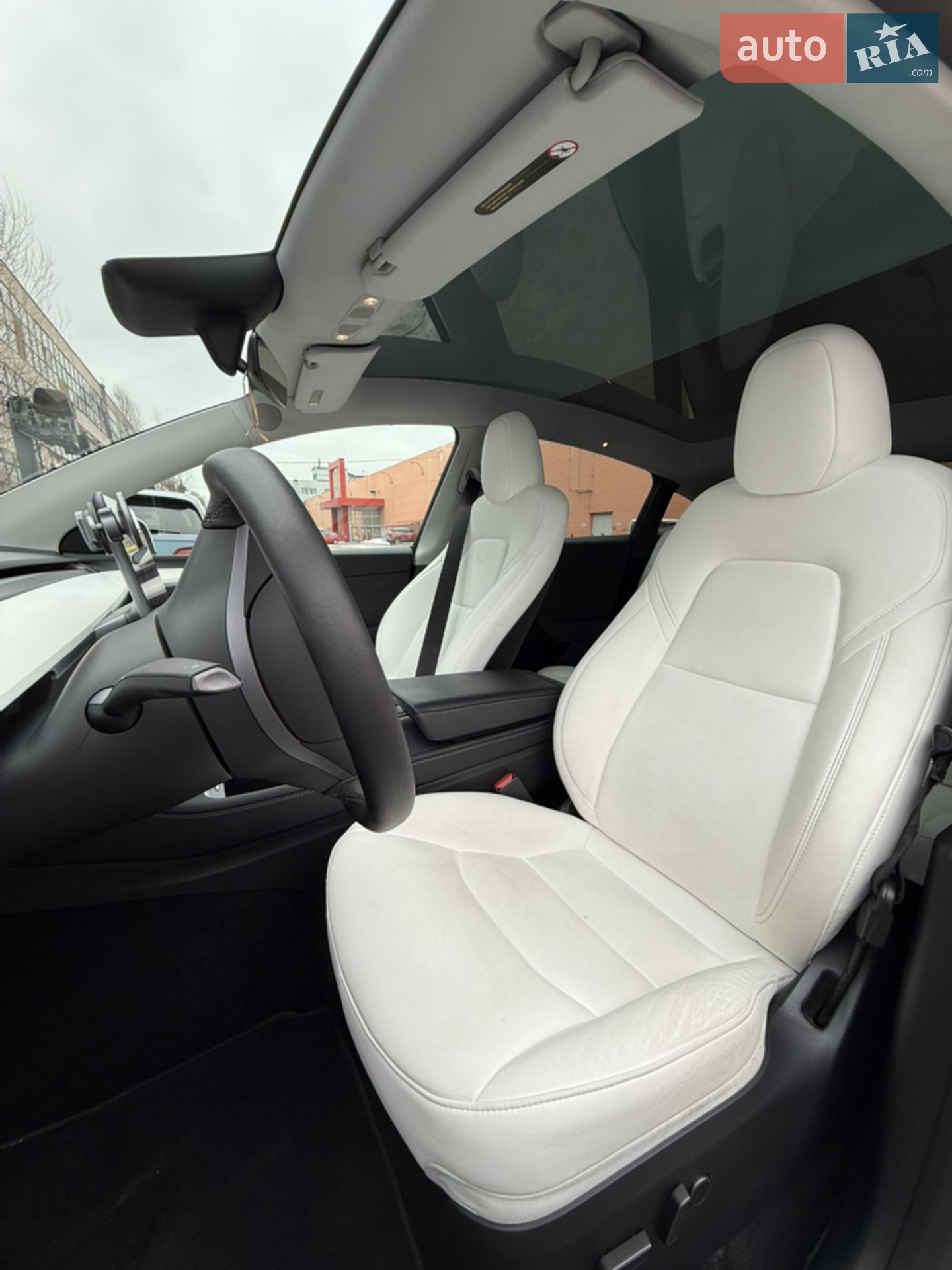 2024 Tesla Model Y - мініатюра 13