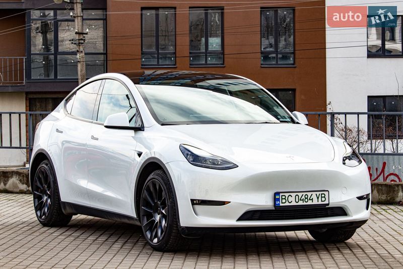 Позашляховик / Кросовер Tesla Model Y 2022 в Львові