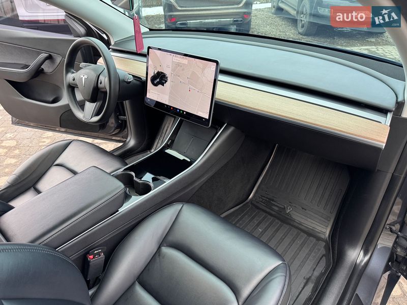 Внедорожник / Кроссовер Tesla Model Y 2020 в Ивано-Франковске