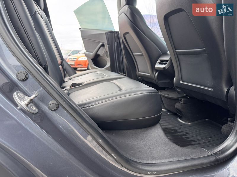 Внедорожник / Кроссовер Tesla Model Y 2020 в Ивано-Франковске