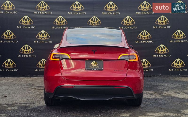 Позашляховик / Кросовер Tesla Model Y 2022 в Києві