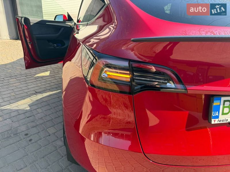 Позашляховик / Кросовер Tesla Model Y 2023 в Одесі