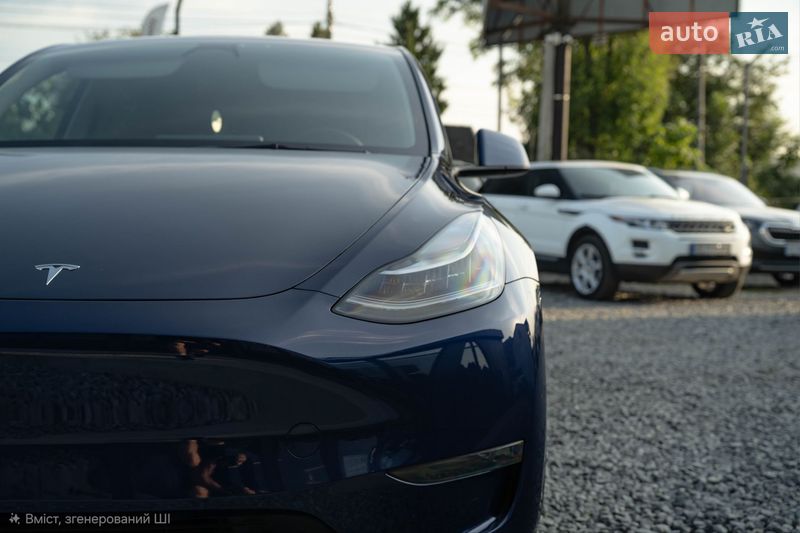 Внедорожник / Кроссовер Tesla Model Y 2023 в Черновцах