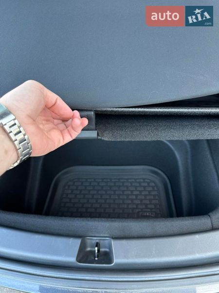 Позашляховик / Кросовер Tesla Model Y 2024 в Вінниці