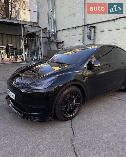 Позашляховик / Кросовер Tesla Model Y 2021 в Києві фото 4 Позашляховик / Кросовер Tesla Model Y 2021 в Києві