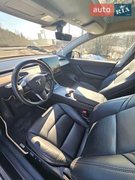 Позашляховик / Кросовер Tesla Model Y 2021 в Тернополі