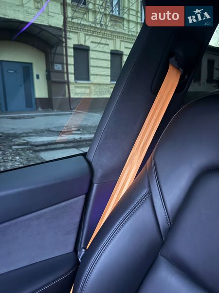 Позашляховик / Кросовер Tesla Model Y 2024 в Дніпрі