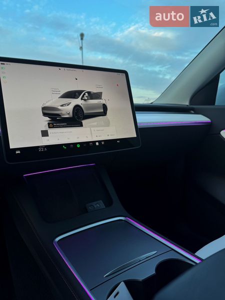 Внедорожник / Кроссовер Tesla Model Y 2022 в Киеве