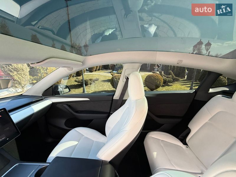Позашляховик / Кросовер Tesla Model Y 2023 в Стрию