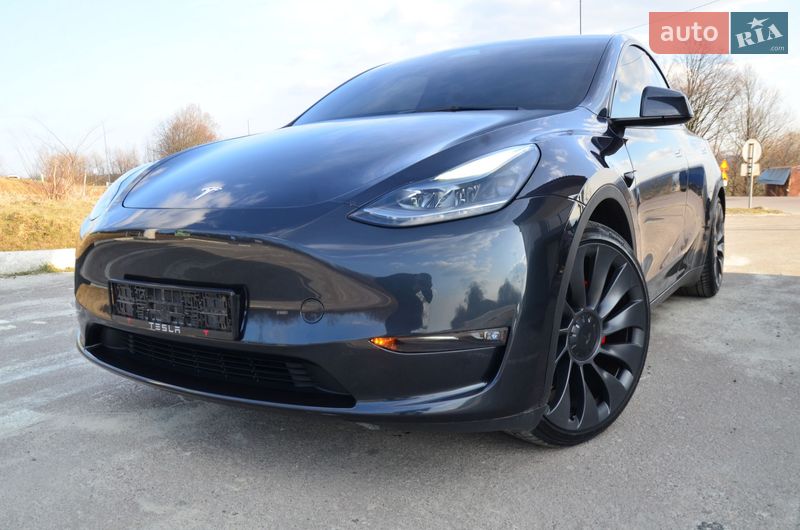 Внедорожник / Кроссовер Tesla Model Y 2024 в Трускавце