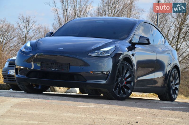 Внедорожник / Кроссовер Tesla Model Y 2024 в Трускавце