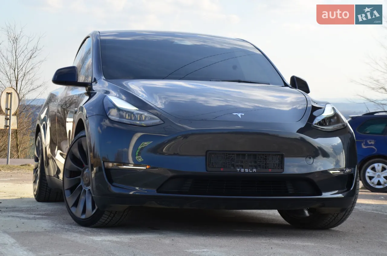 2025 Tesla Model Y - мініатюра 24