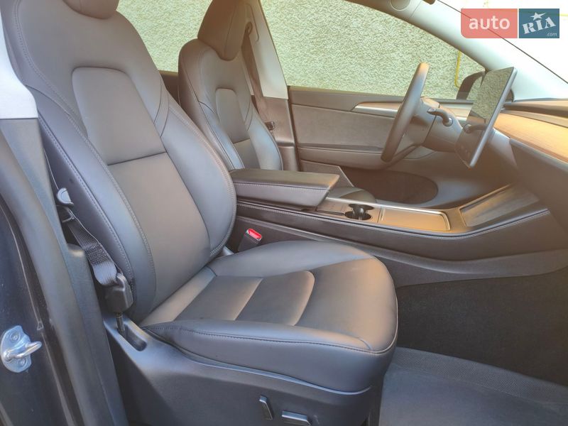 Внедорожник / Кроссовер Tesla Model Y 2024 в Виннице