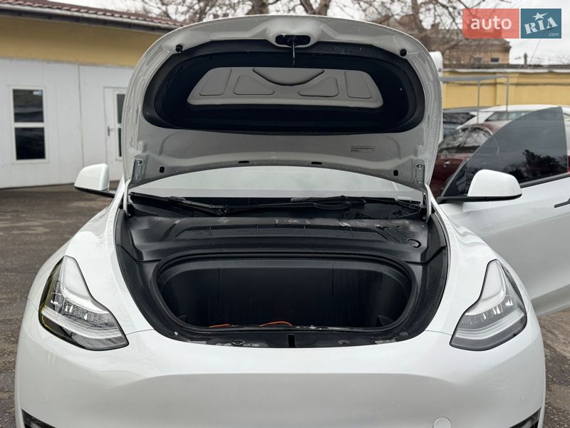 Внедорожник / Кроссовер Tesla Model Y 2022 в Одессе