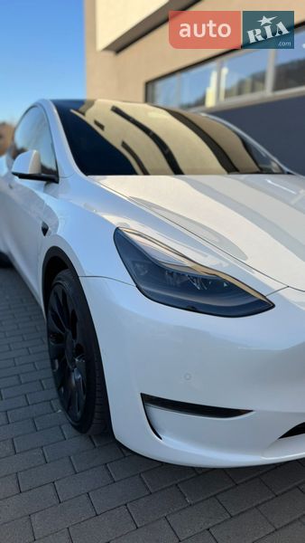 Позашляховик / Кросовер Tesla Model Y 2022 в Мукачевому фото 4 Позашляховик / Кросовер Tesla Model Y 2022 в Мукачевому