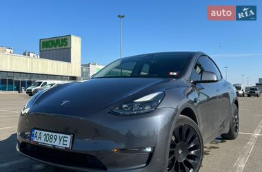 Внедорожник / Кроссовер Tesla Model Y 2023 в Киеве