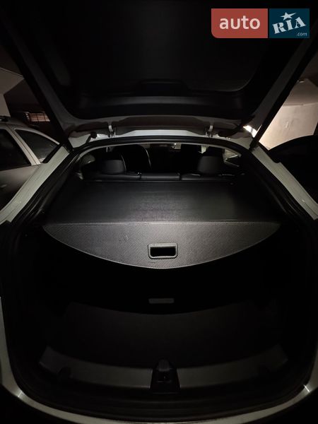 Внедорожник / Кроссовер Tesla Model Y 2021 в Львове