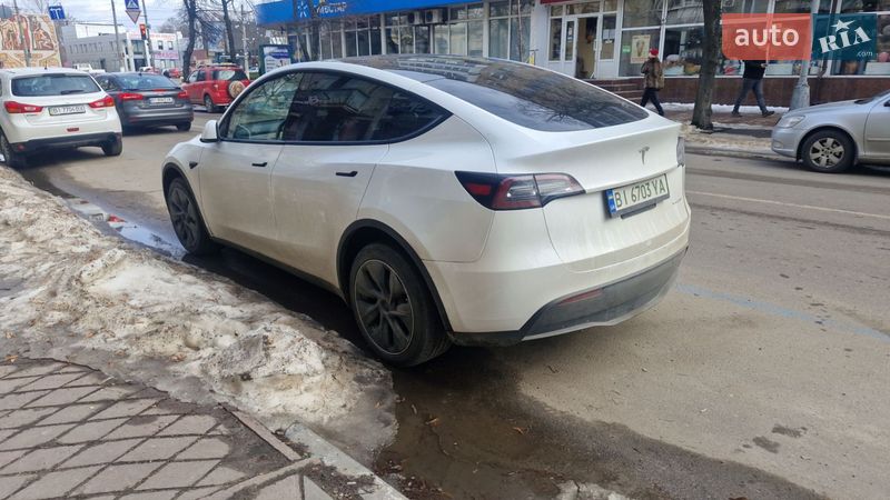 Позашляховик / Кросовер Tesla Model Y 2022 в Кременчуці