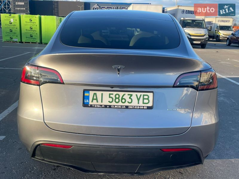 Внедорожник / Кроссовер Tesla Model Y 2024 в Киеве