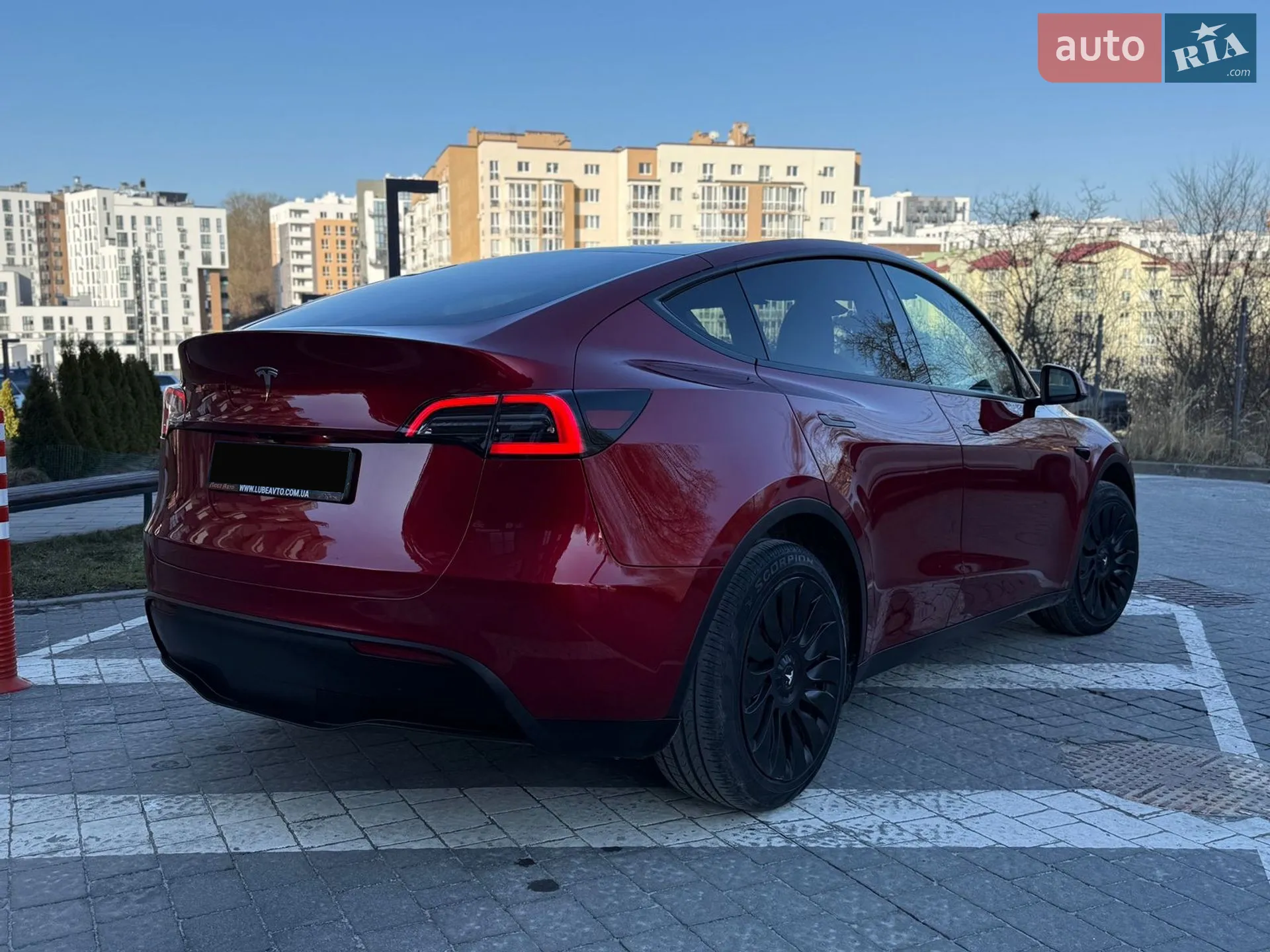 2024 Tesla Model Y - мініатюра 3