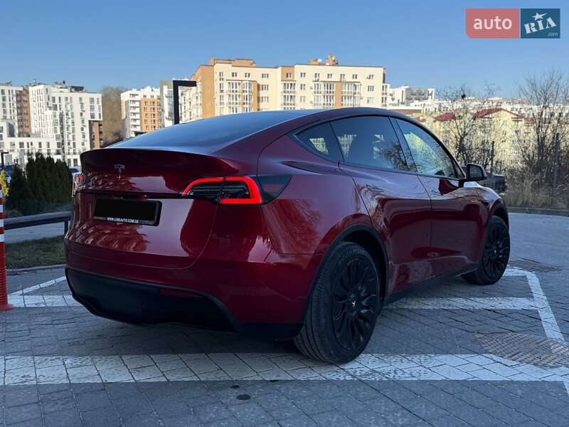 Позашляховик / Кросовер Tesla Model Y 2024 в Львові
