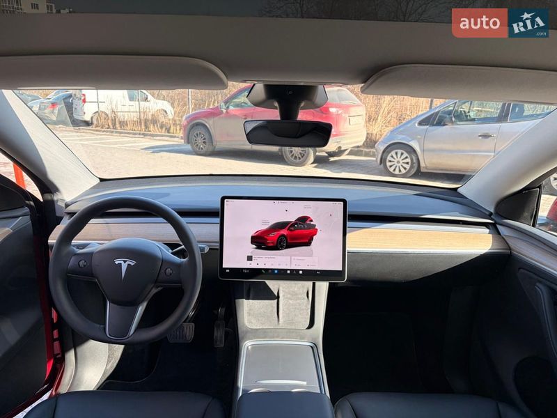 Позашляховик / Кросовер Tesla Model Y 2024 в Львові