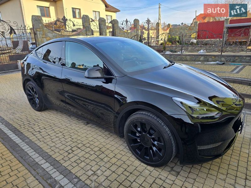 Позашляховик / Кросовер Tesla Model Y 2022 в Трускавці