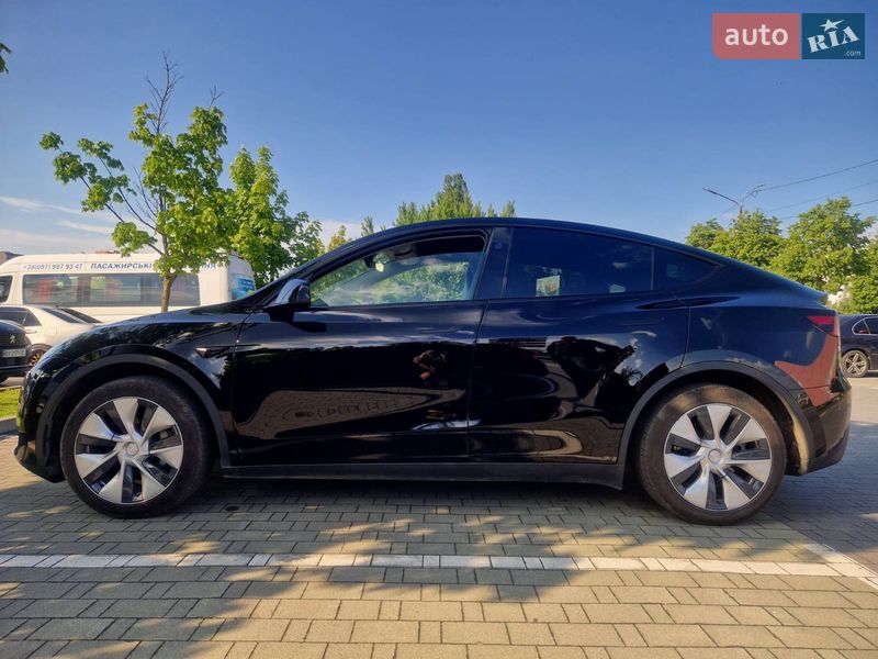 Позашляховик / Кросовер Tesla Model Y 2023 в Хмельницькому