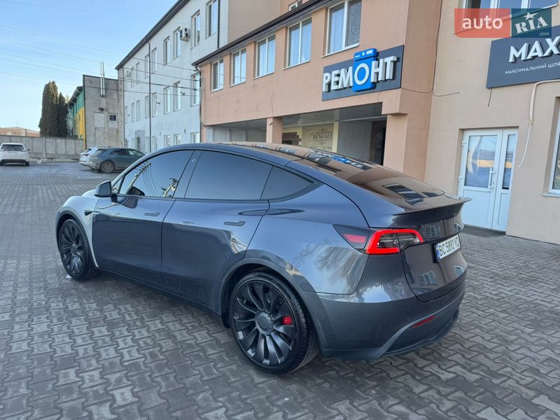 Внедорожник / Кроссовер Tesla Model Y 2020 в Луцке