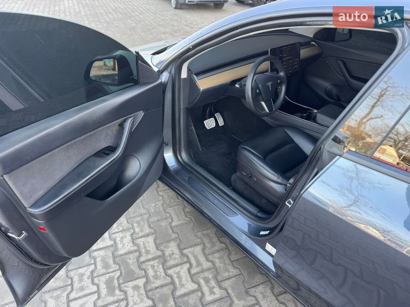 Внедорожник / Кроссовер Tesla Model Y 2020 в Луцке