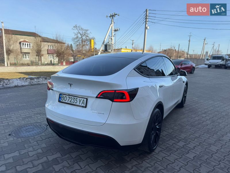 Внедорожник / Кроссовер Tesla Model Y 2020 в Луцке