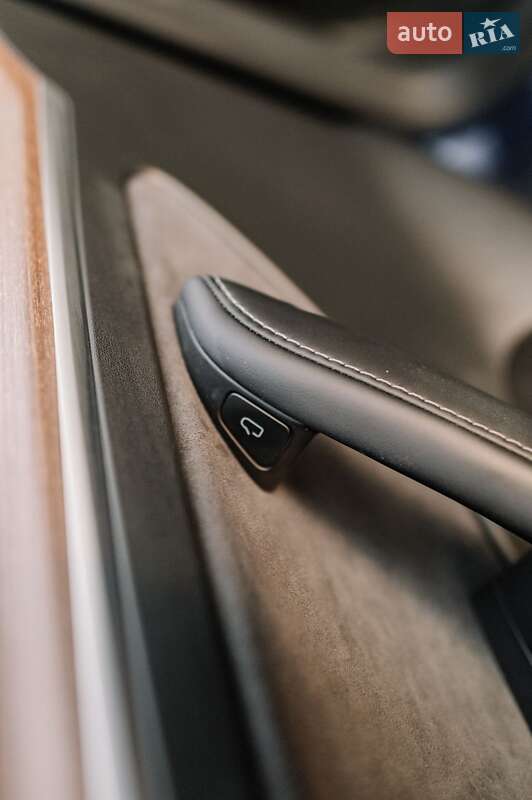 Внедорожник / Кроссовер Tesla Model Y 2024 в Ровно