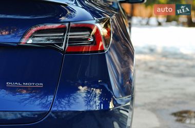 Внедорожник / Кроссовер Tesla Model Y 2022 в Житомире