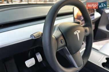 Внедорожник / Кроссовер Tesla Model Y 2022 в Житомире