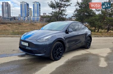Внедорожник / Кроссовер Tesla Model Y 2023 в Киеве