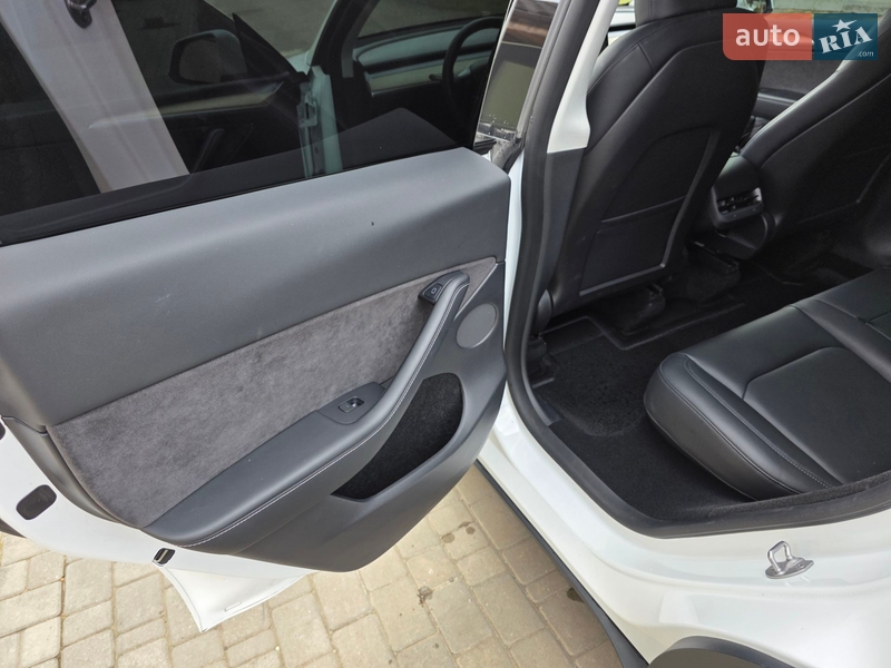 Внедорожник / Кроссовер Tesla Model Y 2022 в Одессе