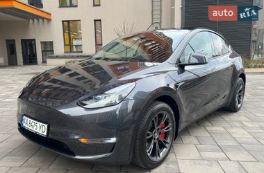 Позашляховик / Кросовер Tesla Model Y 2024 в Києві