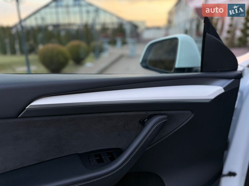 Внедорожник / Кроссовер Tesla Model Y 2022 в Стрые фото 45 Внедорожник / Кроссовер Tesla Model Y 2022 в Стрые